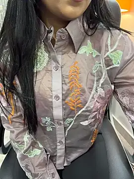 Riya-6969 online show from 04-23-26, 08:55