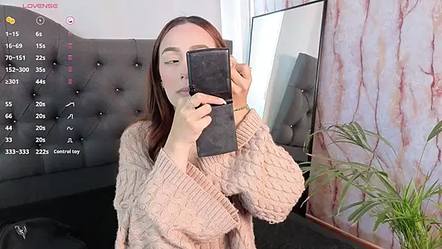 nikolevoshkie  online show from 11-28-25, 08:11