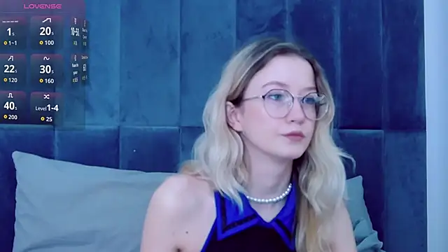 MaeLili online show from 12-03-25, 04:09