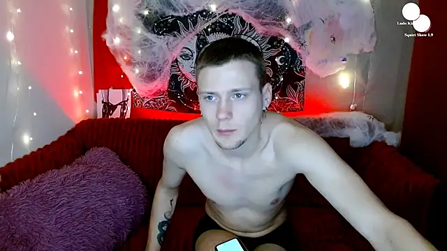 Xavier Night81 online show from 10-31-25, 09:10