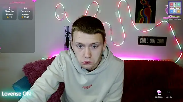 Xavier Night81 online show from 11-19-25, 08:47