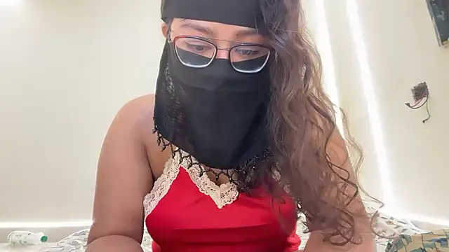 Drizzling Intimecy online show from 11-16-25, 08:20