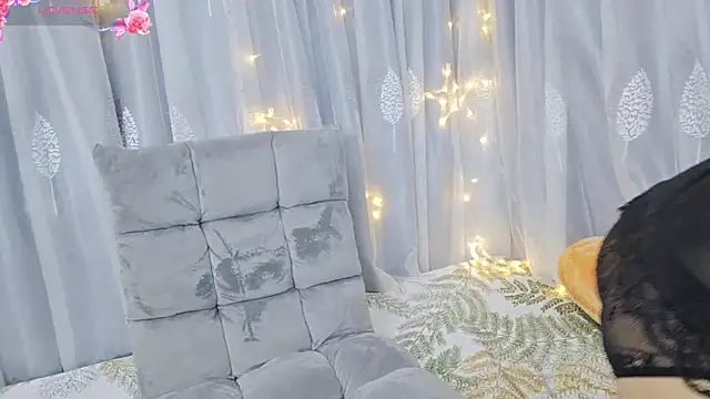 Snapshot of Jade-0906 chatting on 09-26-25, 03:10 Jade-0906 online show from 09-26-25, 03:10