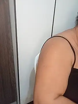 Ravena2290 online show from 04-21-26, 04:01