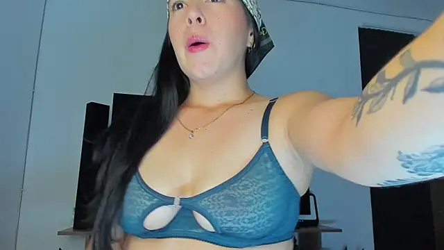 tianastone  online show from 11-27-25, 02:57