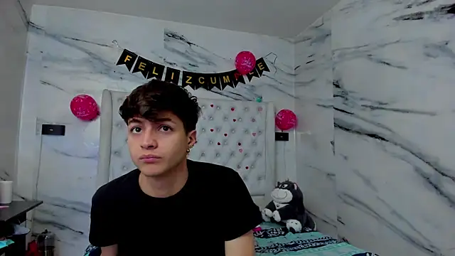 Ari and Storm online show from 04-02-26, 02:04