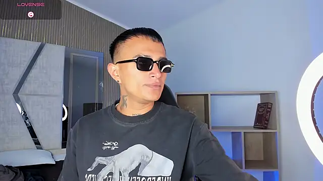 LiamDeep online show from 02-20-26, 08:31