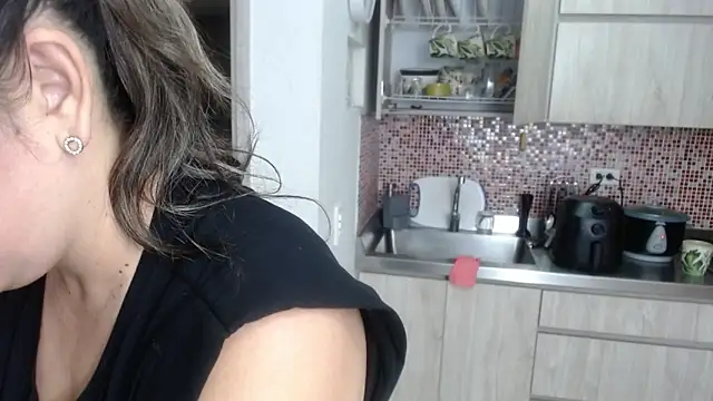 sophie lopez1 online show from 06-03-26, 06:02