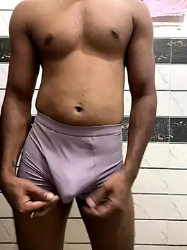 Snapshot of x7bong chatting on 10-26-25, 04:29 x7bong online show from 10-26-25, 04:29