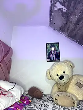 Melody rouxxx online show from 12-16-25, 12:04