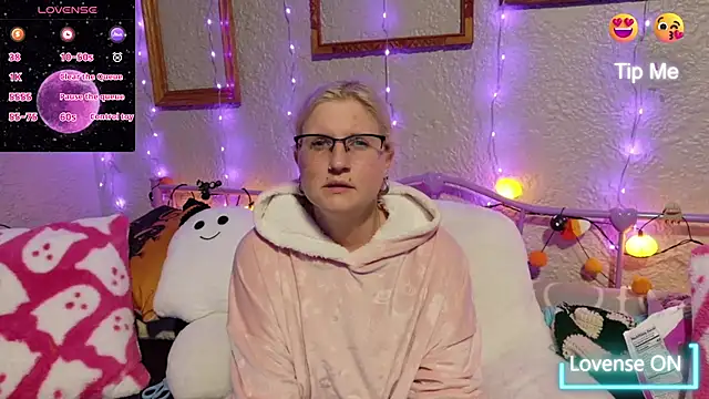 samanthamalichite online show from 10-23-25, 11:14