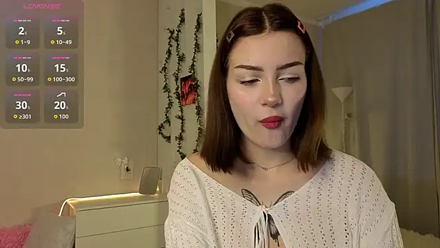 Snapshot of PurrrBerry chatting on 10-11-25, 05:39 PurrrBerry online show from 10-11-25, 05:39