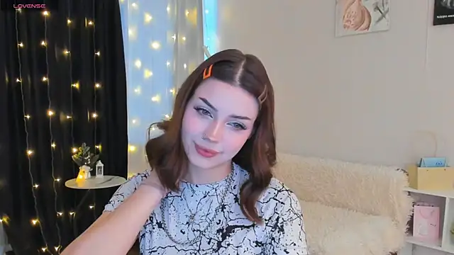 PurrrBerry online show from 01-06-26, 04:27