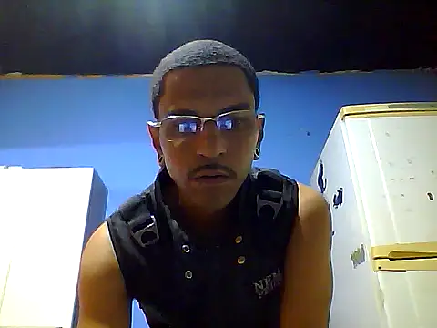 Snapshot of RICHARDSANCHEZZ chatting on 11-08-25, 06:02 RICHARDSANCHEZZ online show from 11-08-25, 06:02