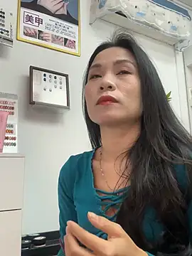 Baby-mmm online show from 11-14-25, 04:33