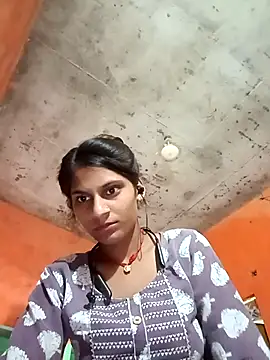 Snapshot of Jyoti_thakurr chatting on 09-24-25, 06:17 Jyoti thakurr online show from 09-24-25, 06:17