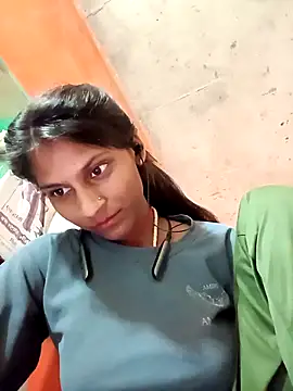 Snapshot of Jyoti_thakurr chatting on 10-08-25, 08:56 Jyoti thakurr online show from 10-08-25, 08:56