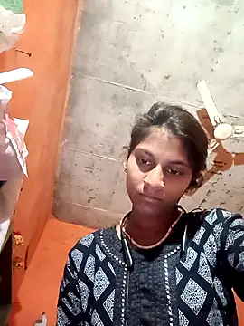 Snapshot of Jyoti_thakurr chatting on 10-13-25, 11:05 Jyoti thakurr online show from 10-13-25, 11:05