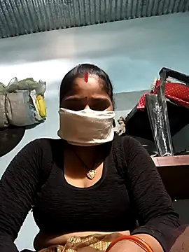 Sheema tyagi online show from 11-14-25, 09:08