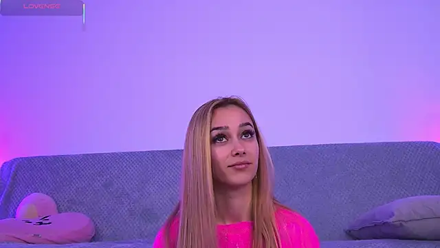 AmyKent  online show from 04-15-26, 07:58