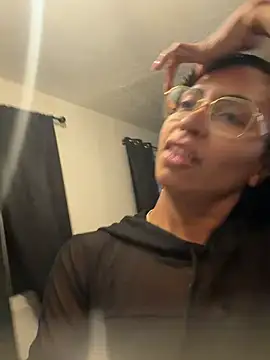 bobbiebbb online show from 05-06-26, 07:24