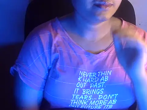 Aanya Hazel online show from 09-12-25, 09:48