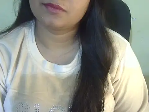 Aanya Hazel online show from 12-19-25, 08:05