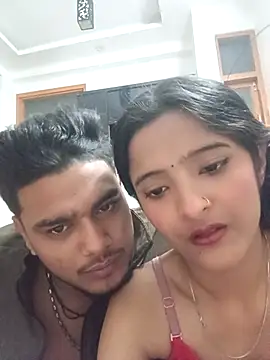 romantic couple1 online show from 11-27-25, 02:02