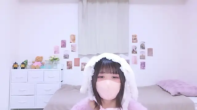 Hinata Sun online show from 11-27-25, 10:06