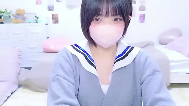 Hinata Sun online show from 03-19-26, 03:10