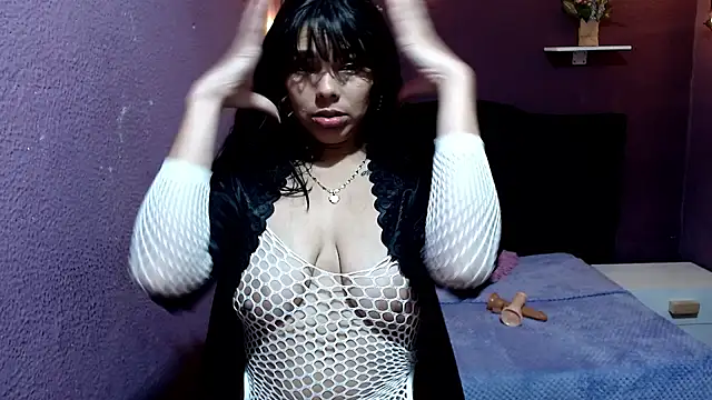 brenda smile33 online show from 09-10-25, 01:44