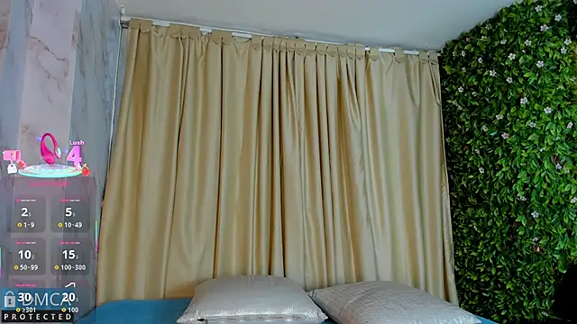 Snapshot of Kiara_Zahiri__ chatting on 09-20-25, 11:11 Kiara Zahiri online show from 09-20-25, 11:11