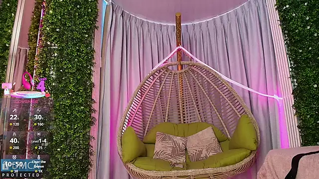 Snapshot of Kiara_Zahiri__ chatting on 10-02-25, 11:06 Kiara Zahiri online show from 10-02-25, 11:06