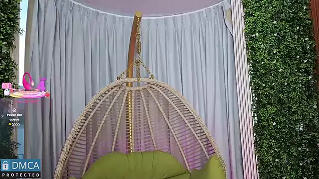 Snapshot of Kiara_Zahiri__ chatting on 11-01-25, 10:50 Kiara Zahiri online show from 11-01-25, 10:50