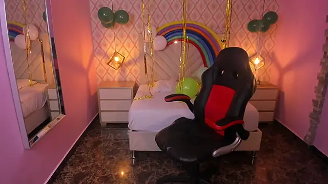 CHRISTY TEIGEN4 online show from 03-17-26, 07:50