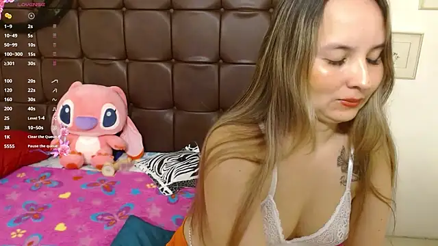 juliana soto1 online show from 10-23-25, 12:04