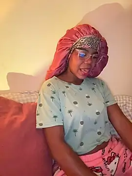 Sweet-Jade online show from 11-17-25, 09:15