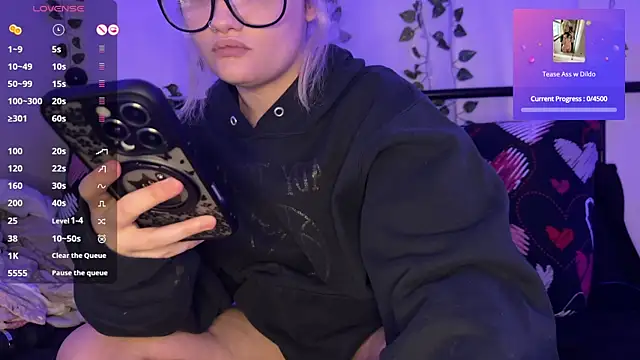 xxNaughtyNicolexx online show from 10-05-25, 12:09