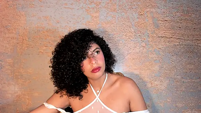 Snapshot of SheyLopez chatting on 06-23-26, 03:15 SheyLopez online show from 06-23-26, 03:15