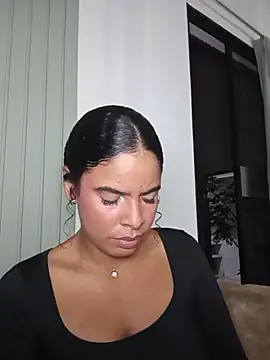 Snapshot of SheyLopez chatting on 07-17-26, 01:23 SheyLopez online show from 07-17-26, 01:23