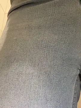 Cumonmme online show from 04-21-26, 09:17