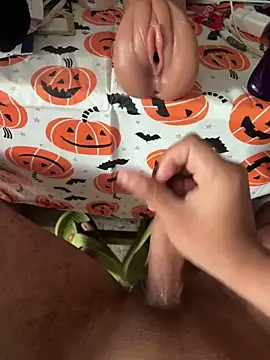 Snapshot of VRGUD0N19cm chatting on 02-21-26, 10:22 VRGUD0N19cm online show from 02-21-26, 10:22