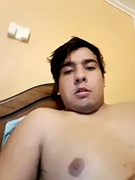 Snapshot of NG2706 chatting on 09-11-25, 12:44 NG2706 online show from 09-11-25, 12:44