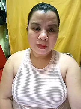 hotlyn45 online show from 10-22-25, 01:44