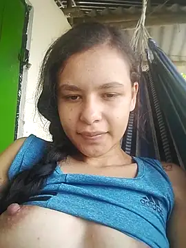 Snapshot of marisolcardona chatting on 10-04-25, 04:27 marisolcardona online show from 10-04-25, 04:27