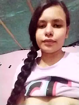 Snapshot of marisolcardona chatting on 10-14-25, 12:11 marisolcardona online show from 10-14-25, 12:11