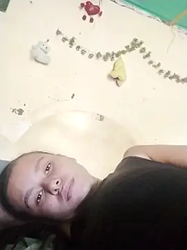 Snapshot of marisolcardona chatting on 10-14-25, 08:31 marisolcardona online show from 10-14-25, 08:31