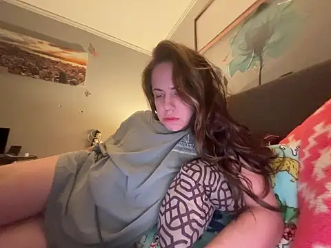 Snapshot of Vaua089 chatting on 04-19-26, 04:34 Vaua089 online show from 04-19-26, 04:34