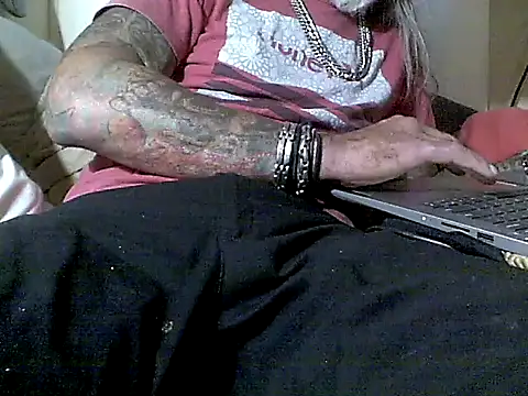 crassanova online show from 12-16-25, 04:45