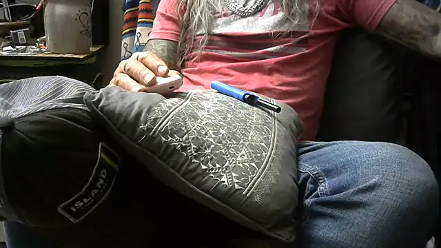 crassanova online show from 04-14-26, 02:39